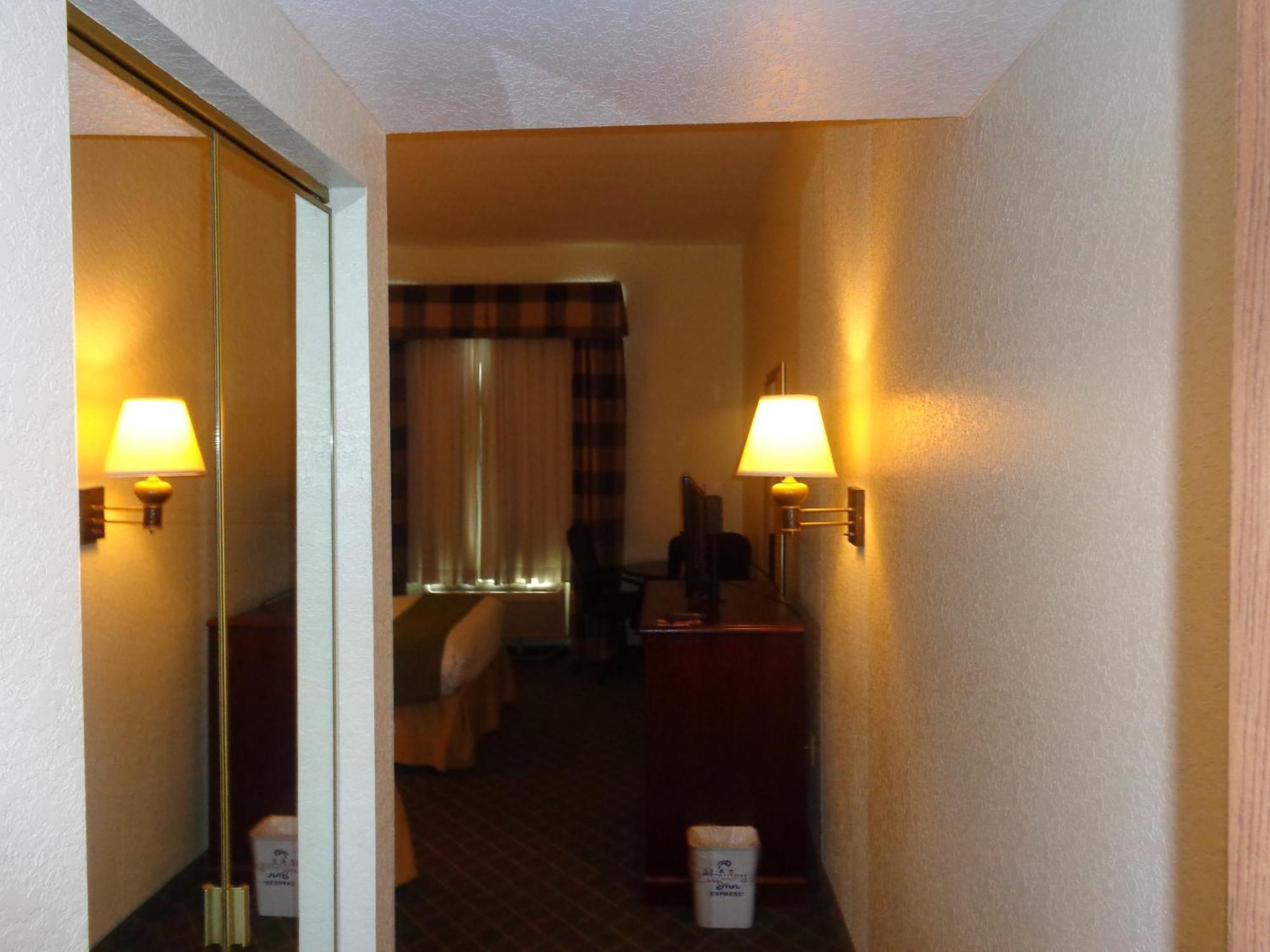 Ruskin Inn Tampa-Sun City Center Buitenkant foto