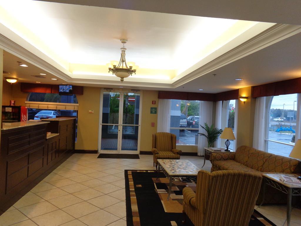 Ruskin Inn Tampa-Sun City Center Buitenkant foto