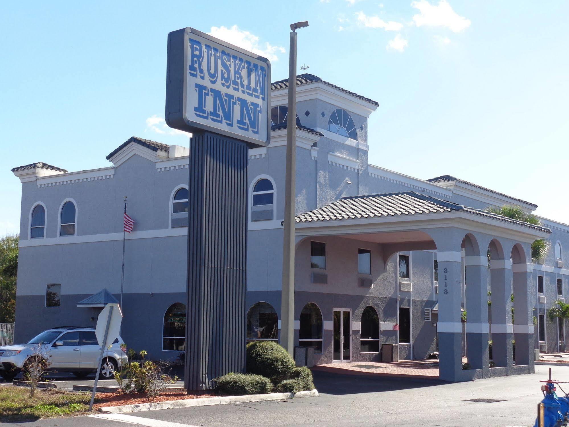 Ruskin Inn Tampa-Sun City Center Buitenkant foto